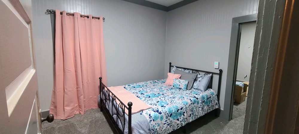 Back Lane Suite furnished rental photo 3