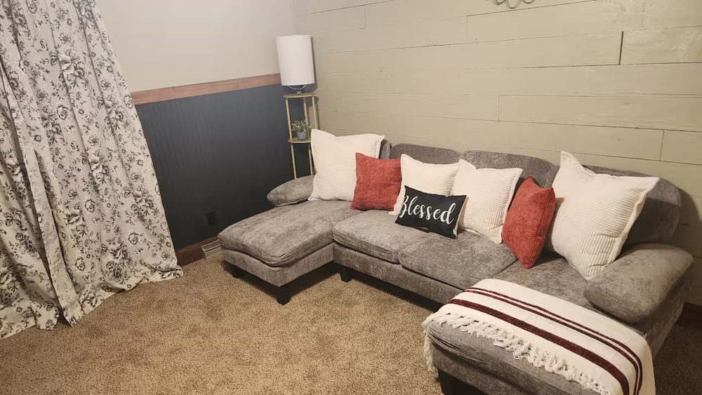 Baltimore Suite furnished rental photo 1